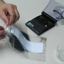 Vytvoření diamantu z popelu či srsti